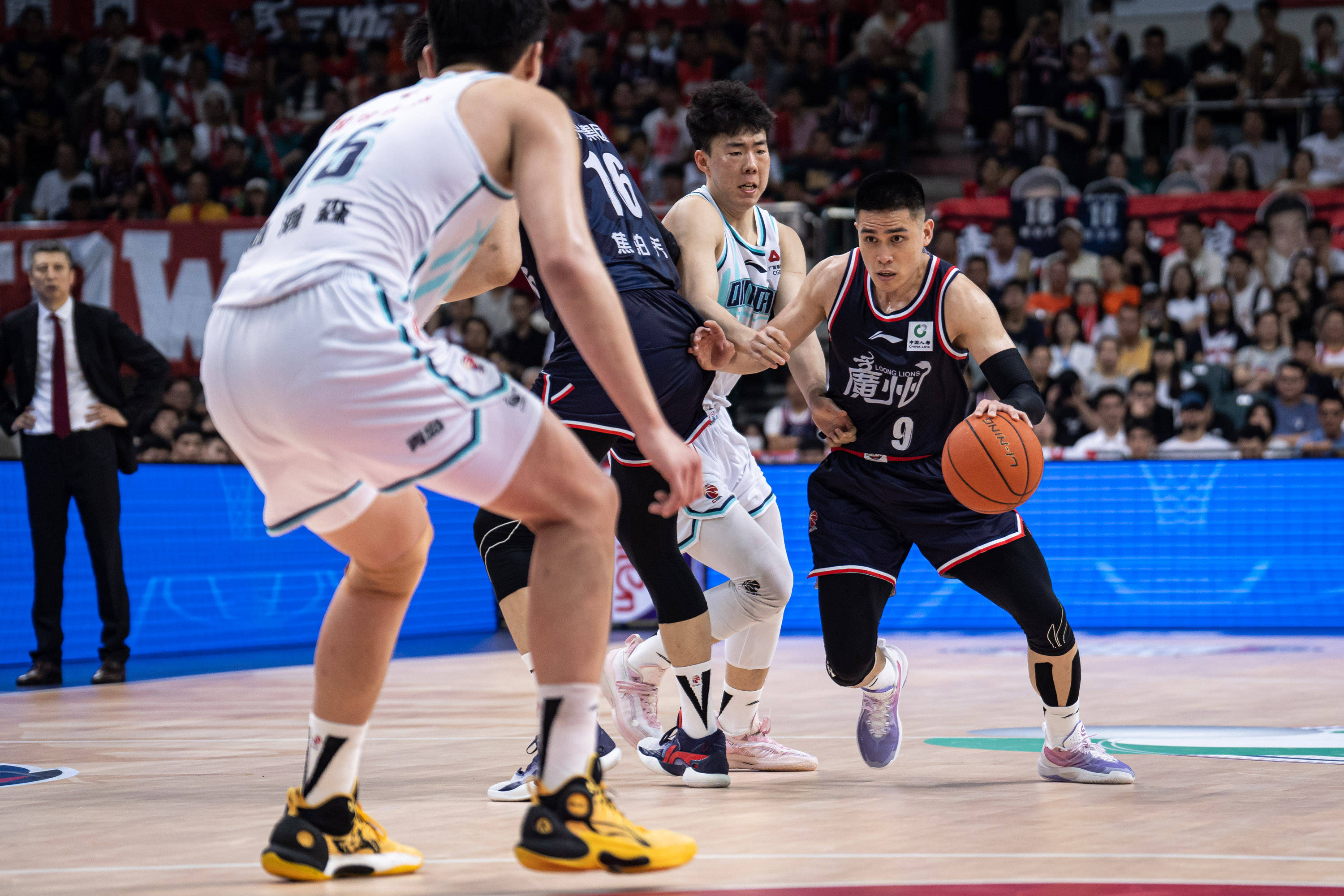 中的缺席到 中的缺席到