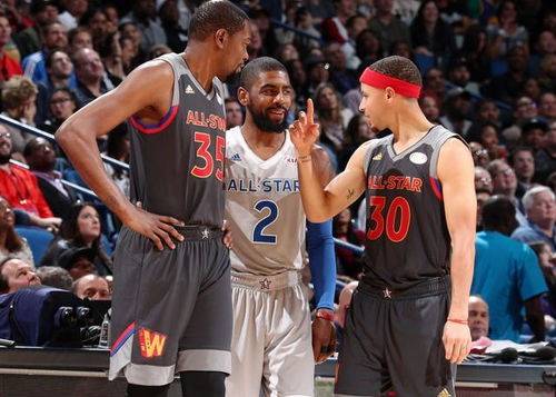 座里程碑 座里程碑